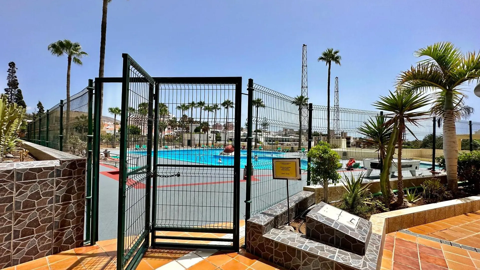 Torres De Yomely - M2C Apartment Arona