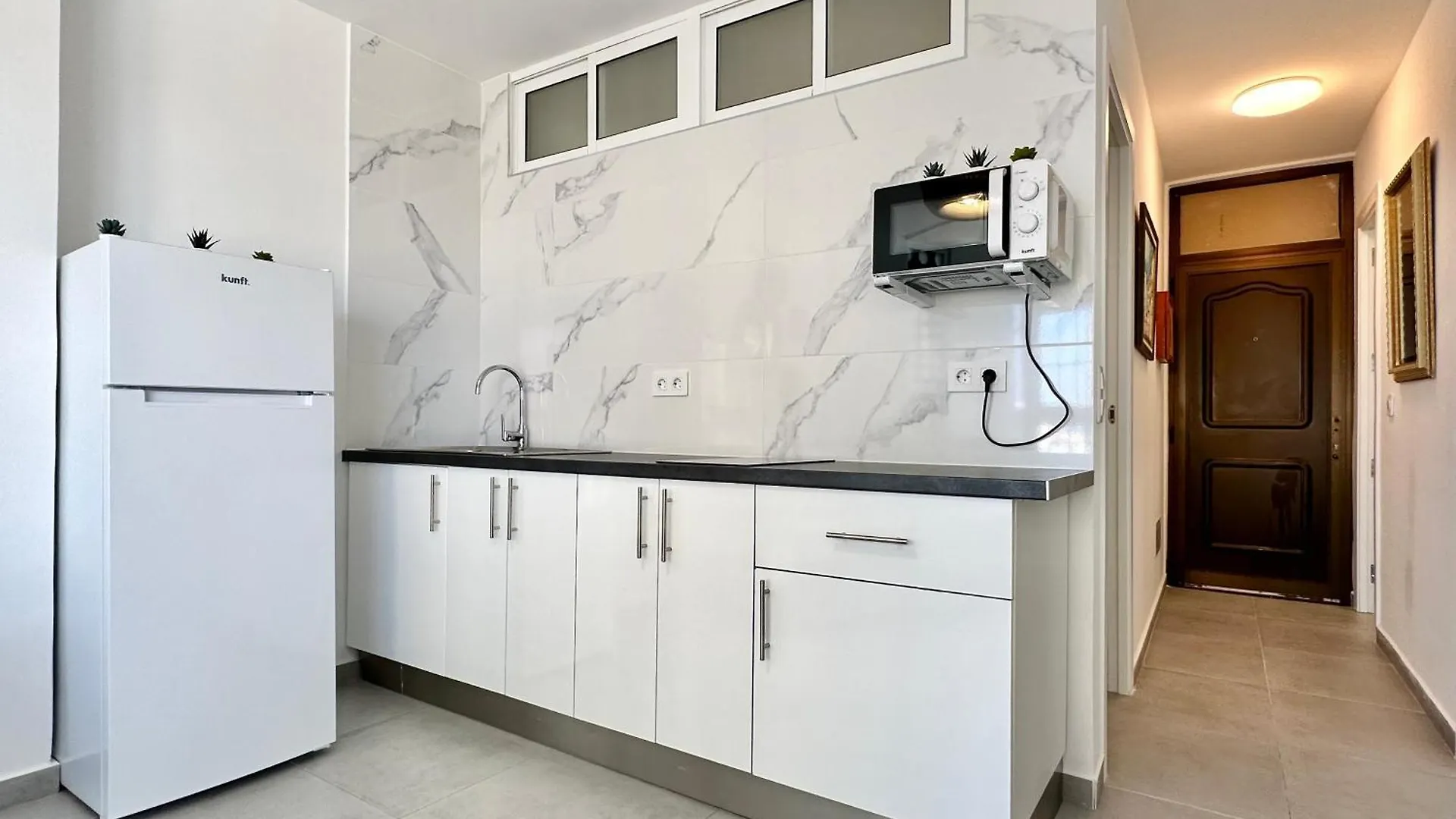 Torres De Yomely - M2C Apartment Arona