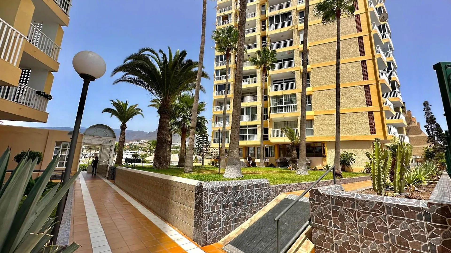 Torres De Yomely - M2C Apartment Arona  0*, Arona (Tenerife)